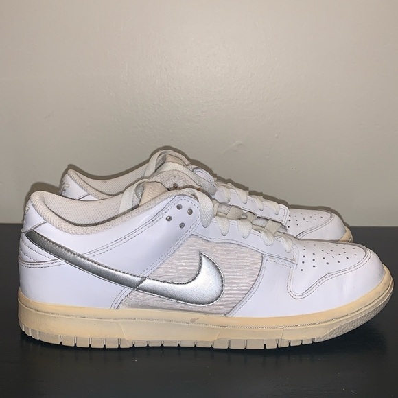 Nike Dunk Low.  2008.  Size 9.  Retro White Pure Platinum. - Picture 1 of 14